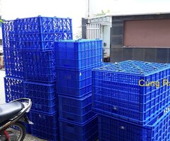 Sóng nhựa 8 bánh xe dùng để chở hàng siêu bền